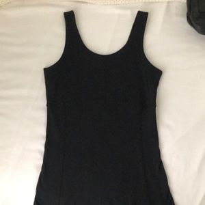 Lucy black athletic top (new without tags)